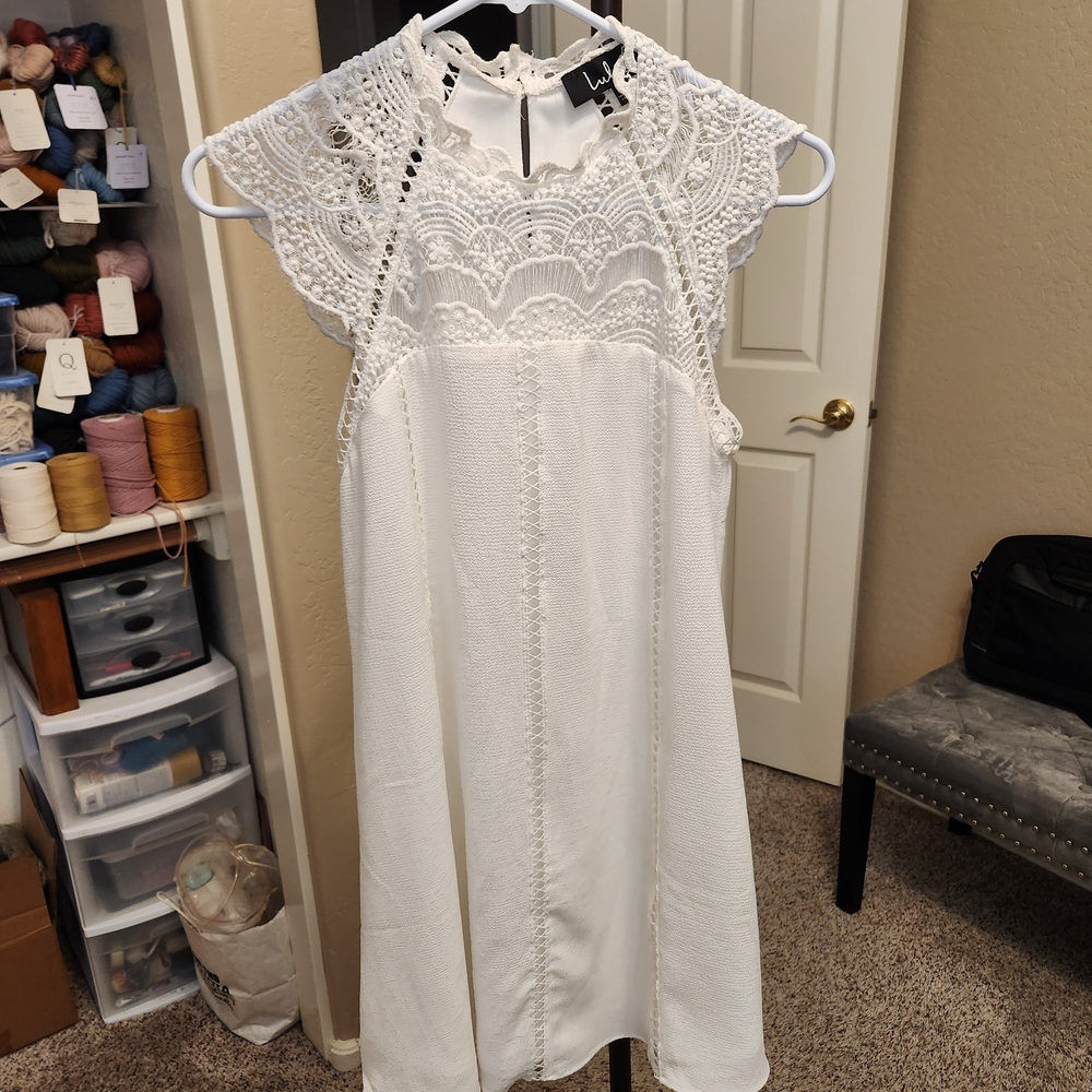 Lulu's White Lace Dress - Size XS